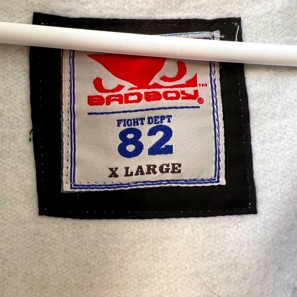 Mens Sleeveless Sweater Hoodie - Picture 3 of 3